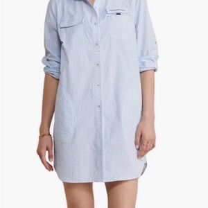 Vineyard Vines Seersucker Harbor Shirt Blue and White Striped Shirt